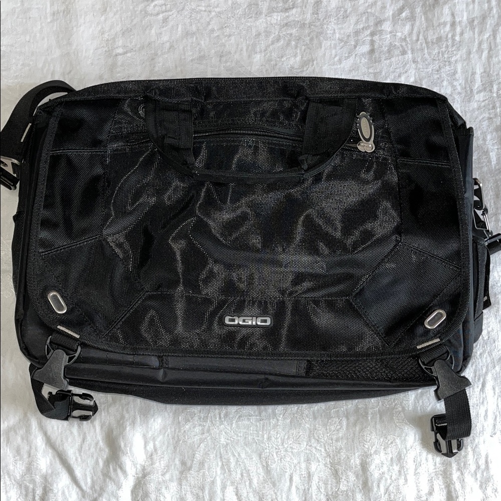 OGIO LAPTOP CARRYING CASE